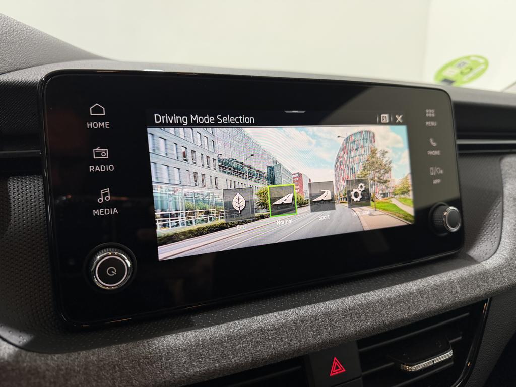 Skoda Scala 1.0 TSI Selection DSG 85 kW (115 CV) - 17