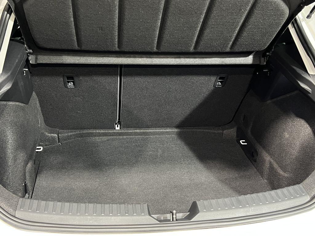 SEAT León 1.5 eTSI Style 25 Aniversario DSG 85 kW (116 CV) - 6