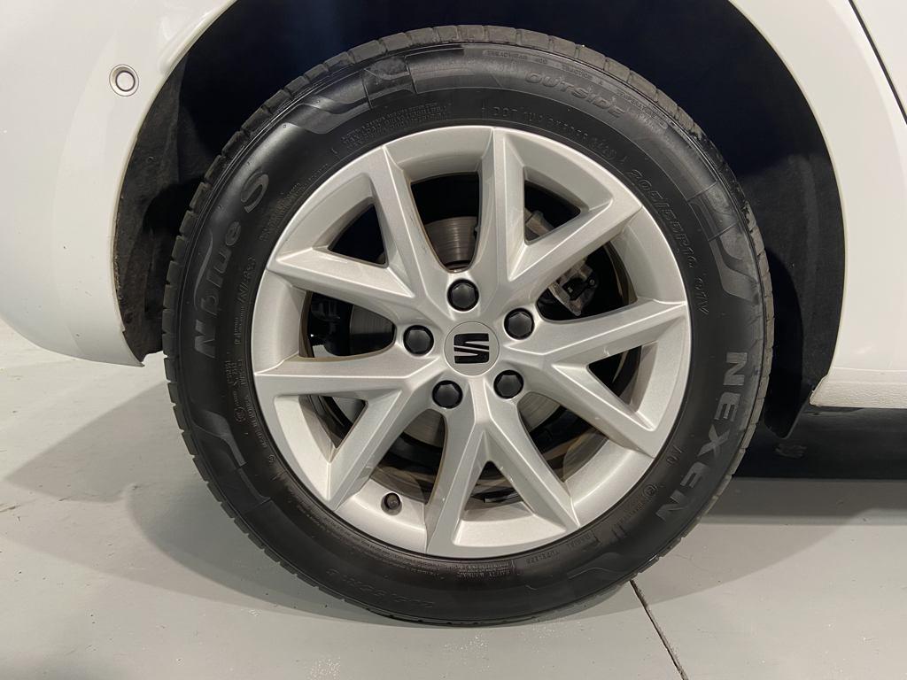 SEAT León 1.5 eTSI Style 25 Aniversario DSG 85 kW (116 CV) - 7