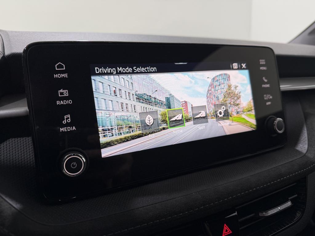 Skoda Fabia 1.5 TSI Rally2 140 kW (190 CV) DSG - 11