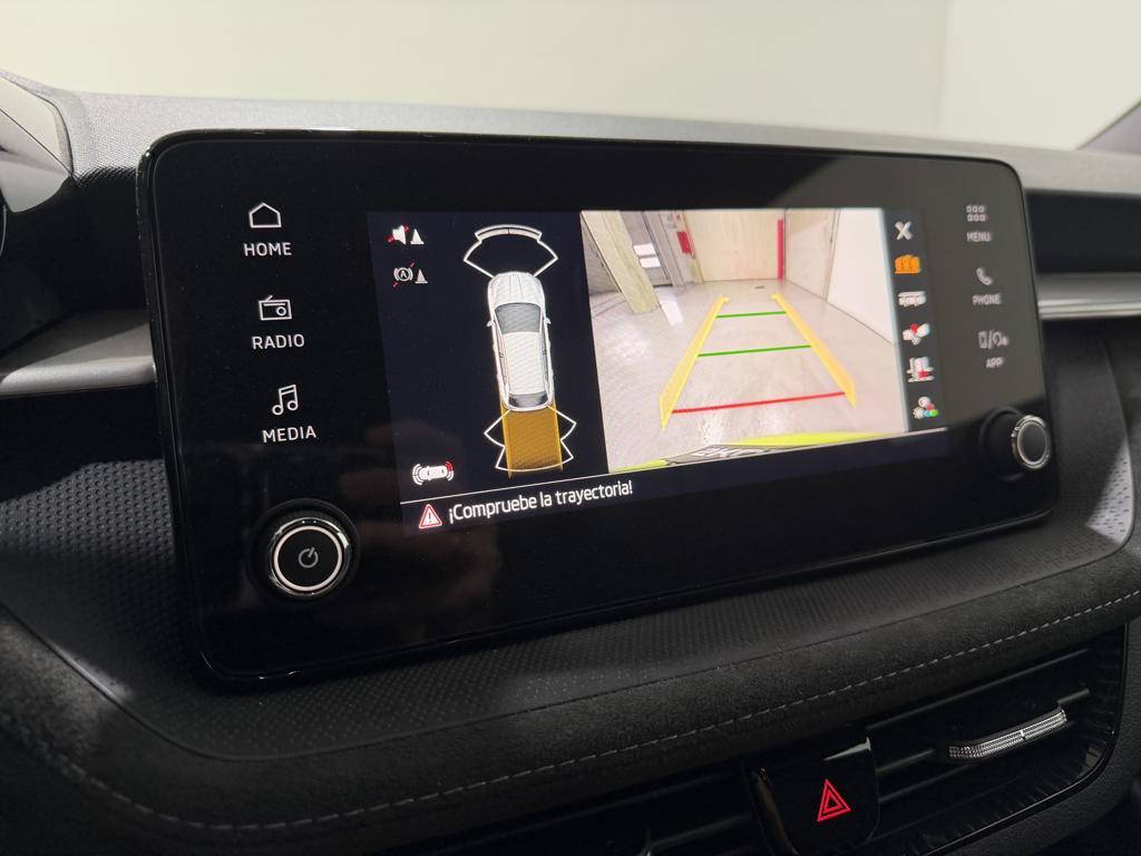 Skoda Fabia 1.5 TSI Rally2 140 kW (190 CV) DSG - 12