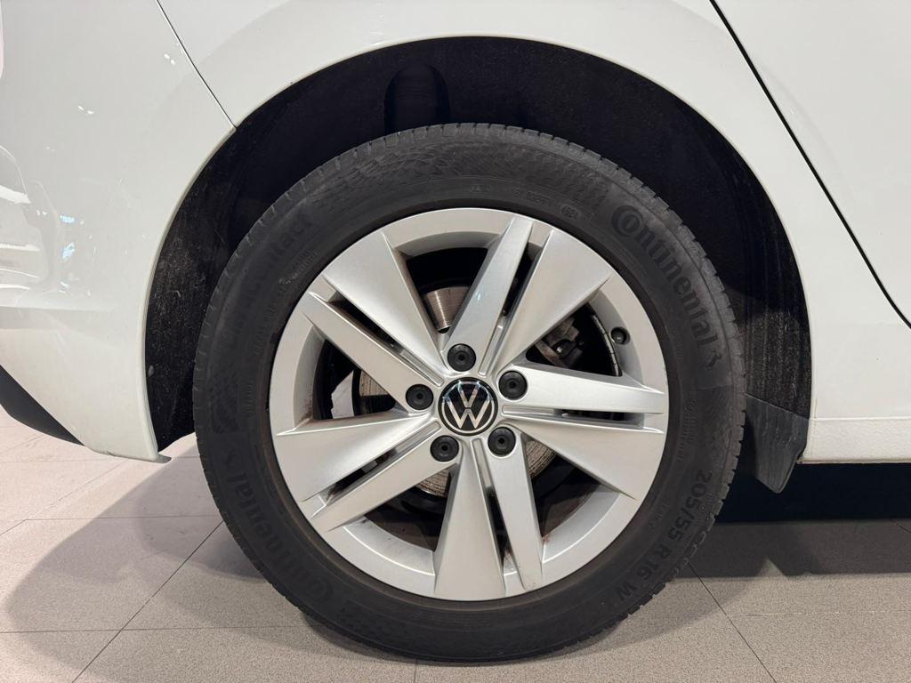 Volkswagen Golf Life 1.0 eTSI 81 kW (110 CV) DSG - 7