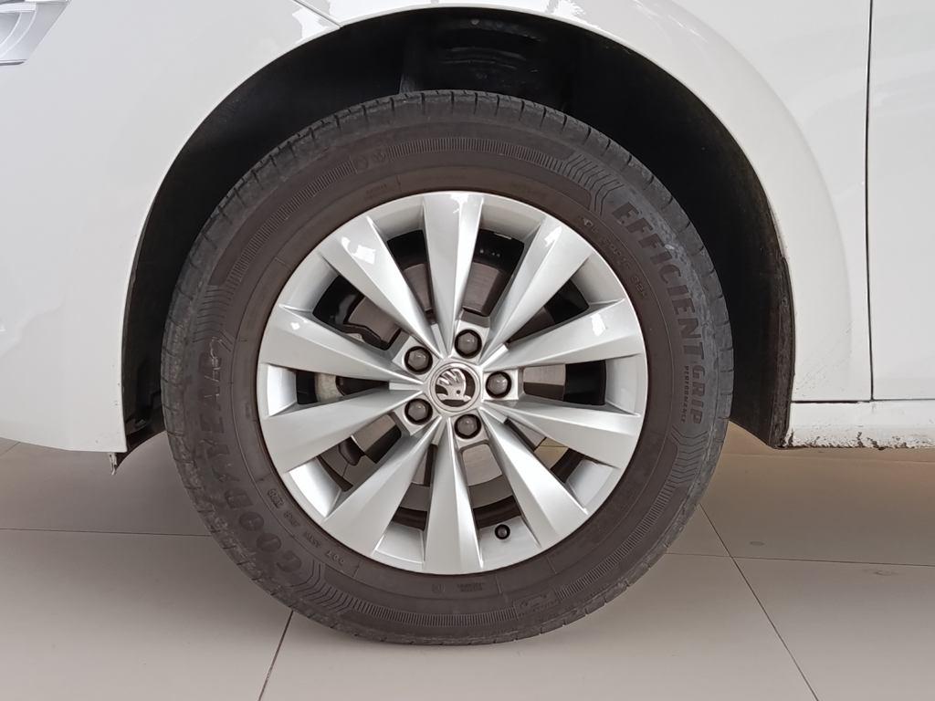 Skoda Kamiq 1.0 TSI Ambition DSG 81 kW (110 CV) - 7