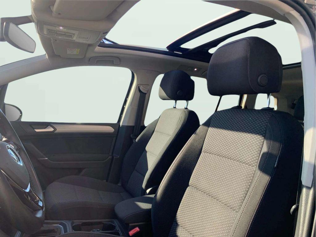 Volkswagen Touran Advance 2.0 TDI 110 kW (150 CV) DSG - 9