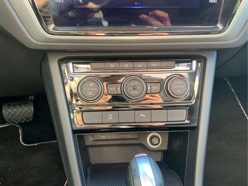 Volkswagen Touran Advance 2.0 TDI 110 kW (150 CV) DSG - 13