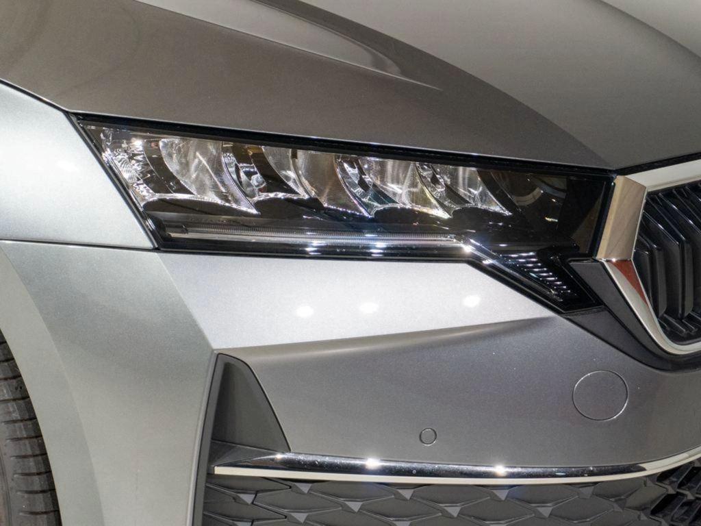 Skoda Octavia 1.5 TSI m-HEV Selection DSG 110 kW (150 CV) - 18