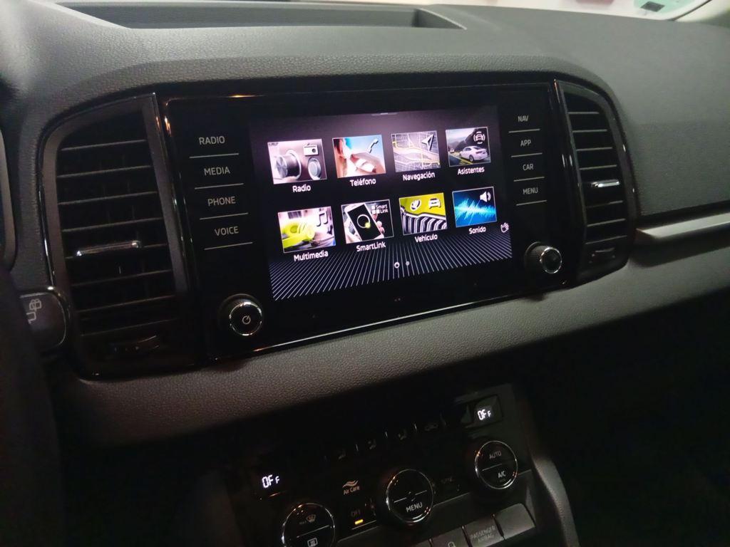 Skoda Karoq 1.5 TSI ACT Selection DSG 110 kW (150 CV) - 14