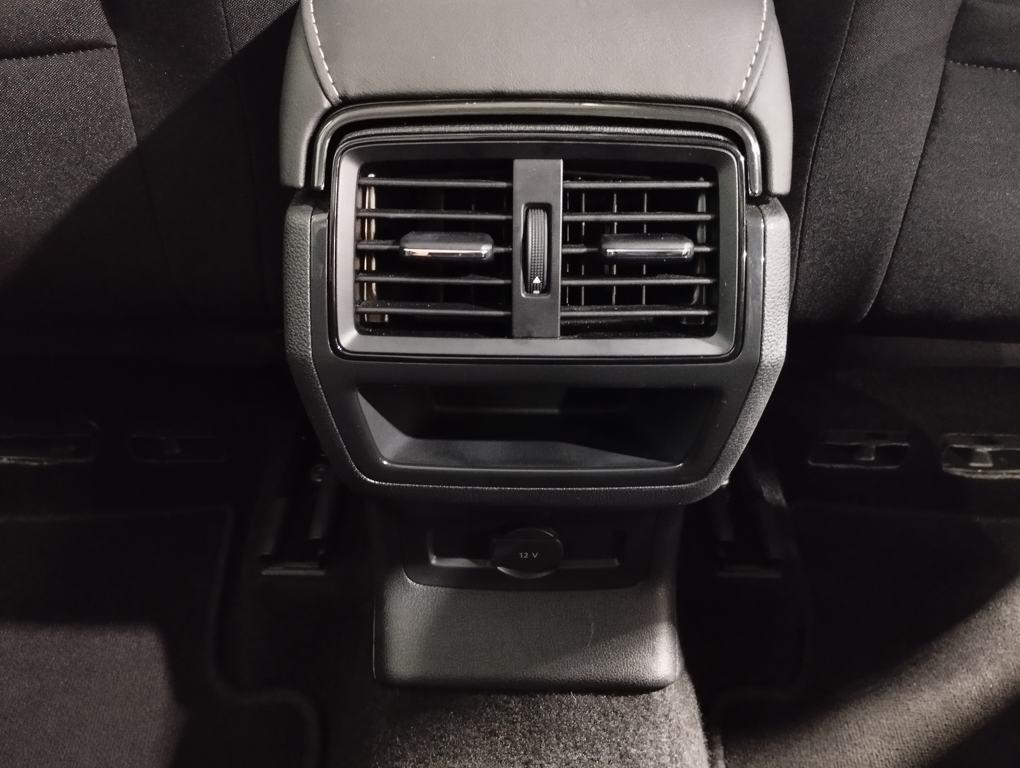 Skoda Karoq 1.5 TSI ACT Selection DSG 110 kW (150 CV) - 11