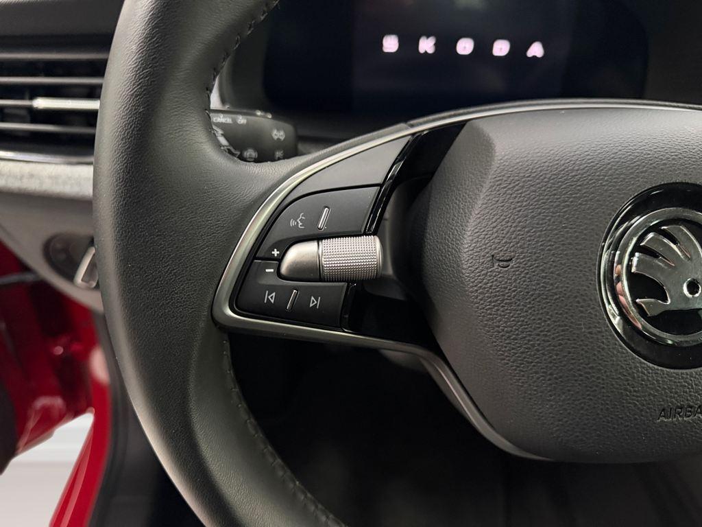 Skoda Kamiq 1.0 TSI Selection 70 kW (95 CV) - 8