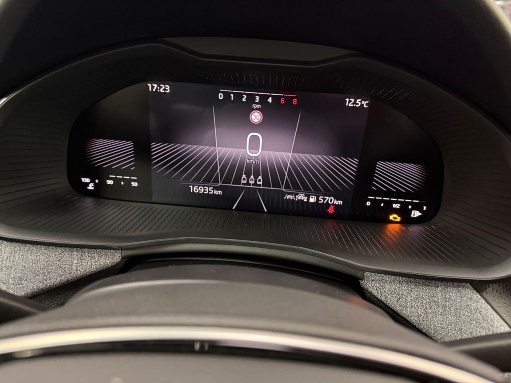 Skoda Kamiq 1.0 TSI Selection 70 kW (95 CV) - 11