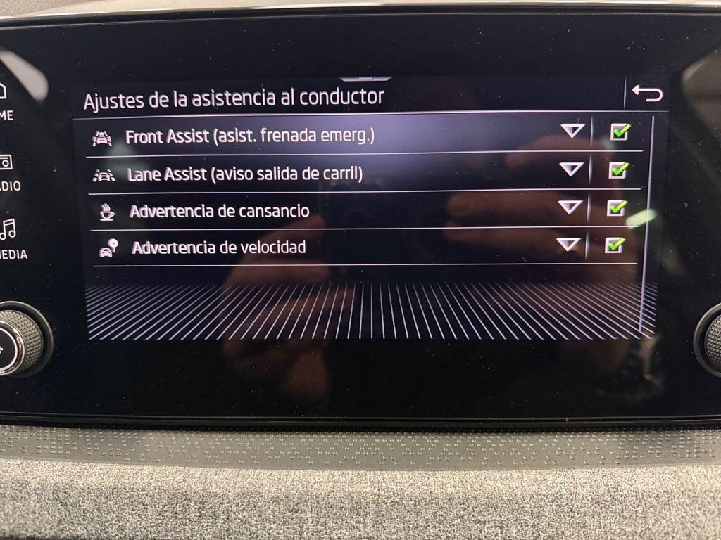 Skoda Kamiq 1.0 TSI Selection 70 kW (95 CV) - 14