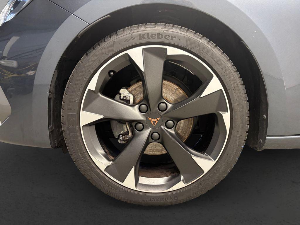 CUPRA Leon Sportstourer 1.5 eTSI DSG 110 kW (150 CV) - 7