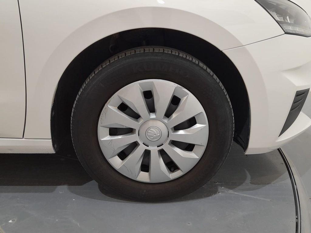 Skoda Fabia 1.0 TSI Active 70 kW (95 CV) - 7