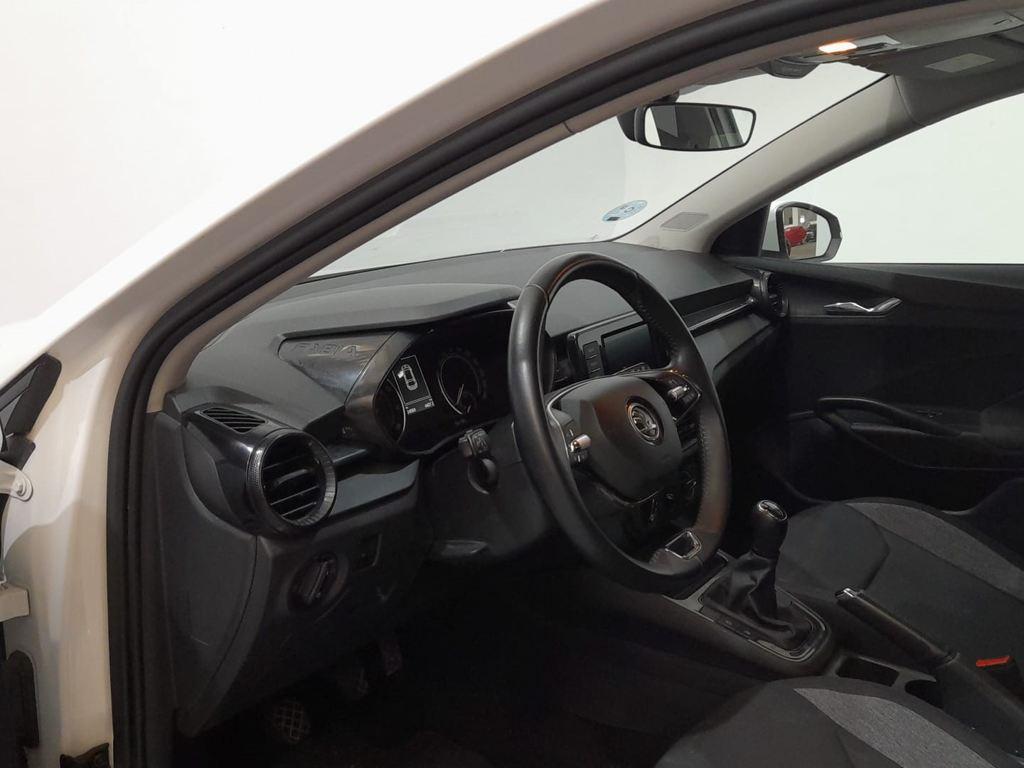 Skoda Fabia 1.0 TSI Active 70 kW (95 CV) - 10