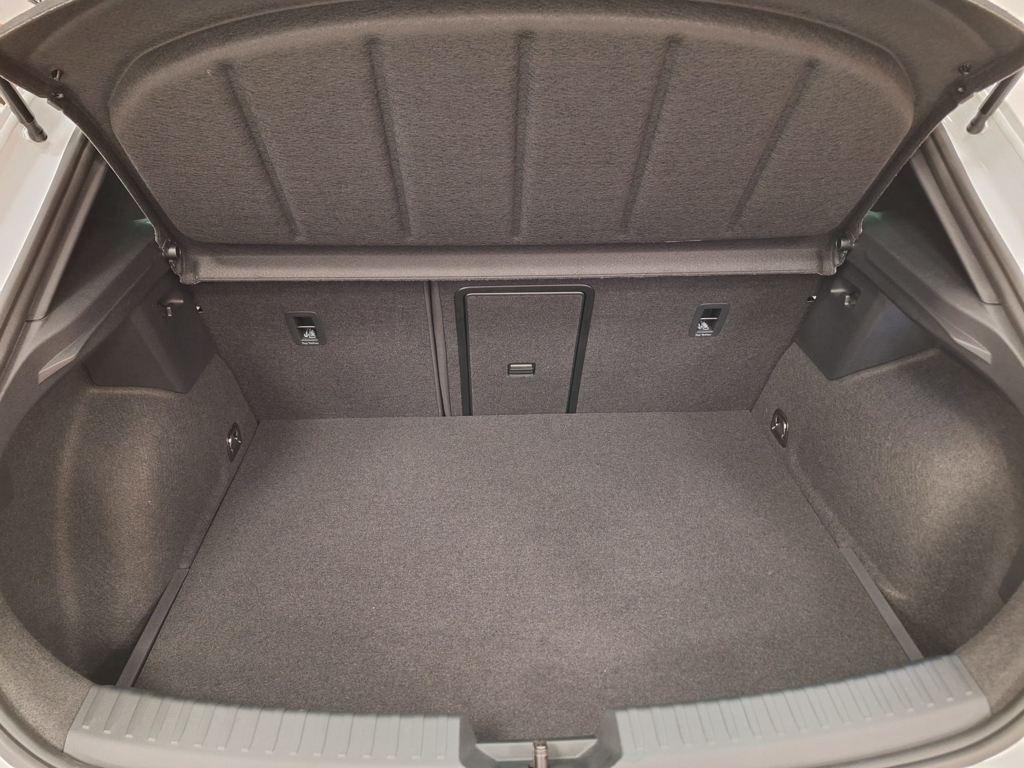 SEAT León 1.5 TSI e-Hybrid FR XM DSG 150 kW (204 CV) - 6