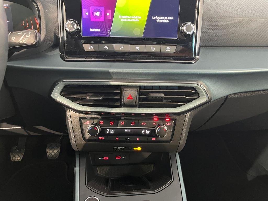 SEAT Arona 1.0 TSI S&S Xperience XM 85 kW (115 CV) - 9