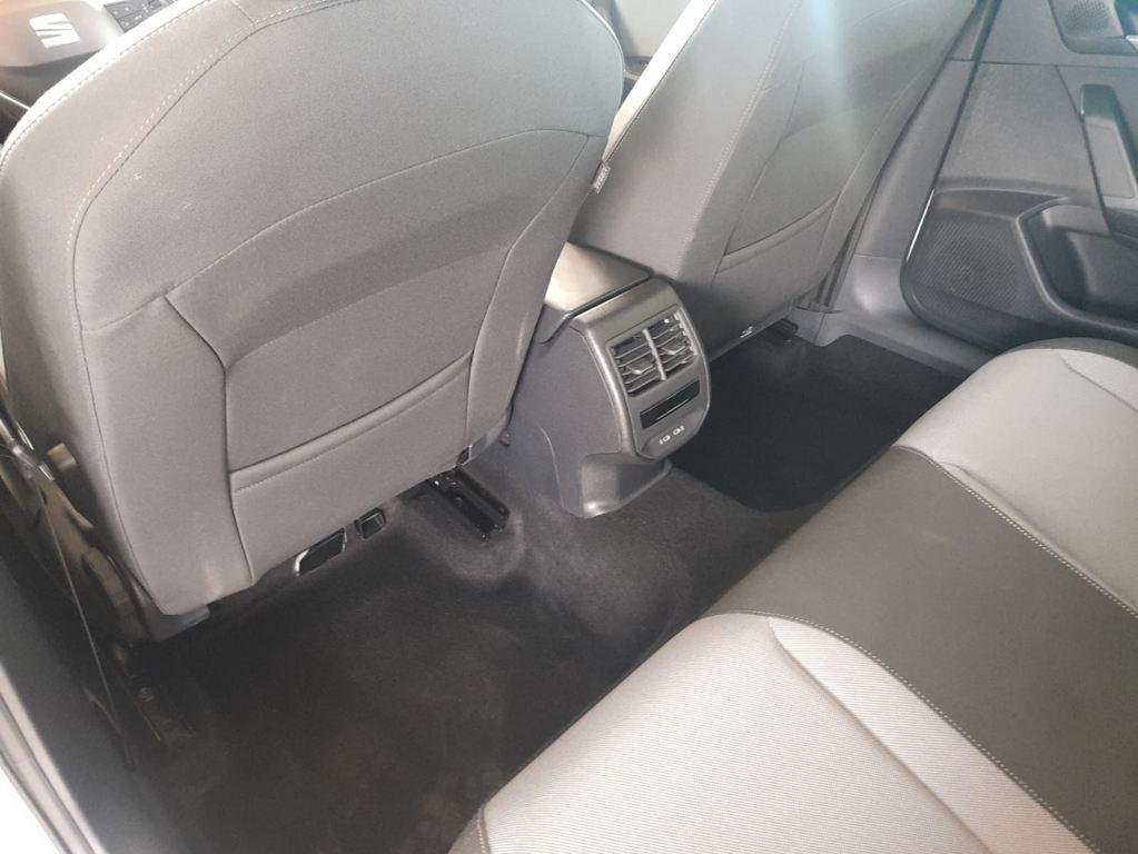 SEAT León 1.5 eTSI Style XS DSG 85 kW (116 CV) - 10