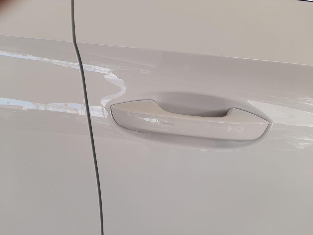 SEAT León 1.5 eTSI Style XS DSG 85 kW (116 CV) - 13