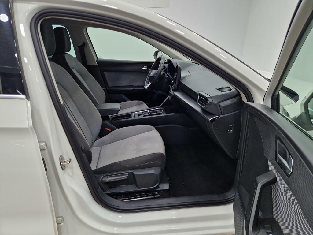 SEAT León 1.5 eTSI Style 25 Aniversario DSG 85 kW (116 CV) - 4