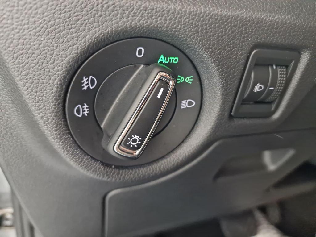 Skoda Kamiq 1.0 TSI Selection DSG 85 kW (115 CV) - 15