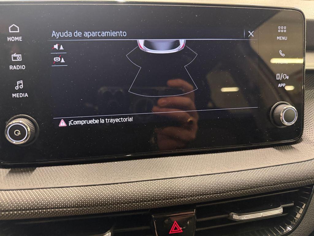 Skoda Fabia 1.0 TSI Selection DSG 85 kW (115 CV) - 13