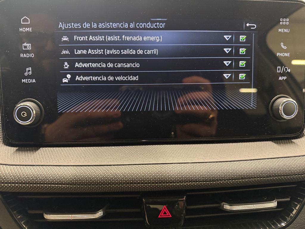 Skoda Fabia 1.0 TSI Selection DSG 85 kW (115 CV) - 14