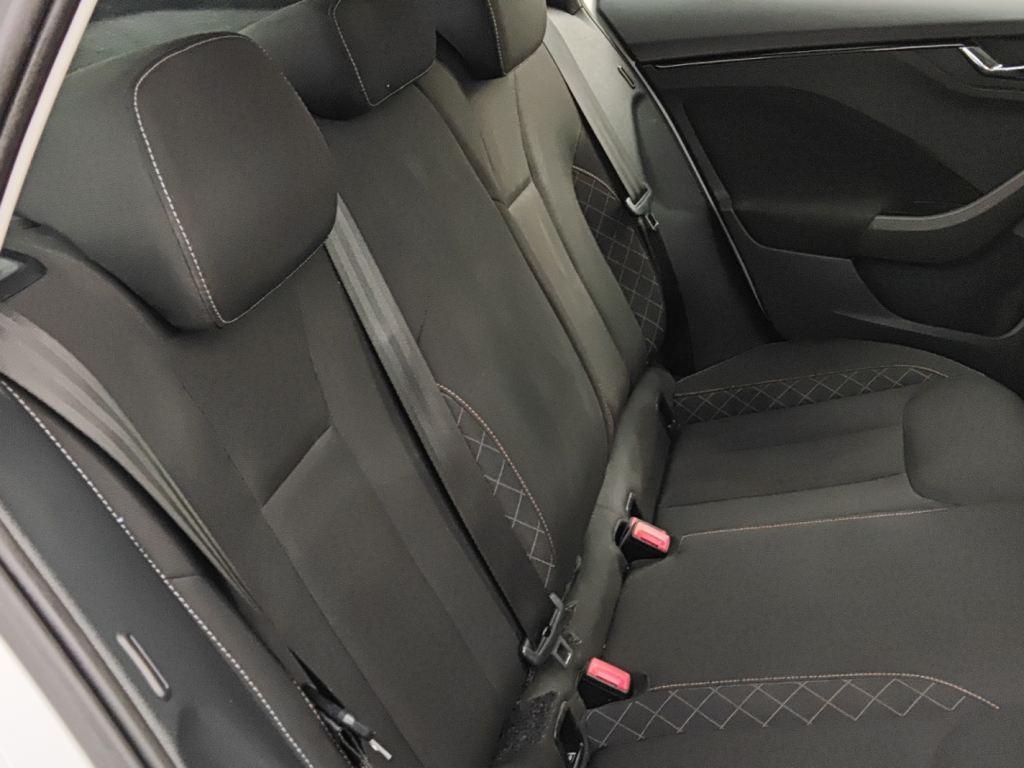 Skoda Kamiq 1.0 TSI Ambition 85 kW (115 CV) - 5