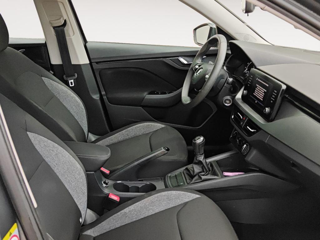 Skoda Kamiq 1.0 TSI Active 70 kW (95 CV) - 4