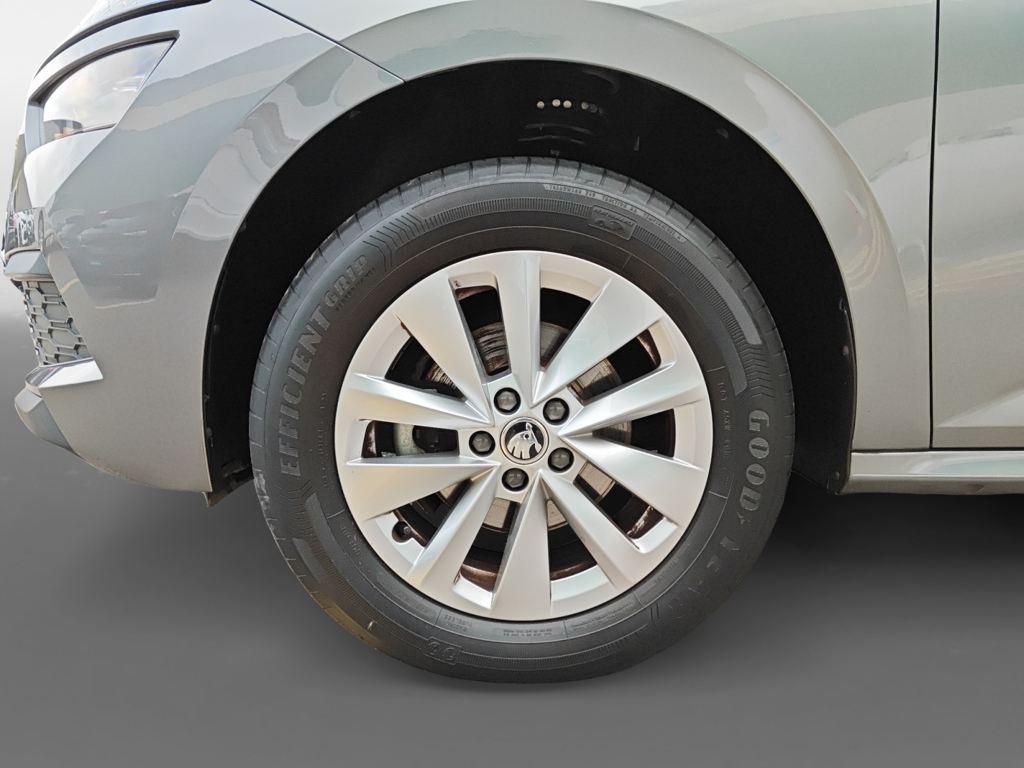 Skoda Kamiq 1.0 TSI Active 70 kW (95 CV) - 7