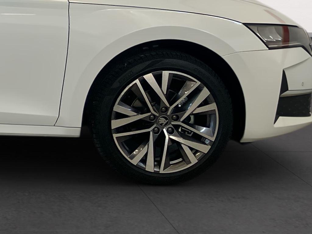 Skoda Octavia Combi 1.5 TSI m-HEV Plus DSG 110 kW (150 CV) - 7