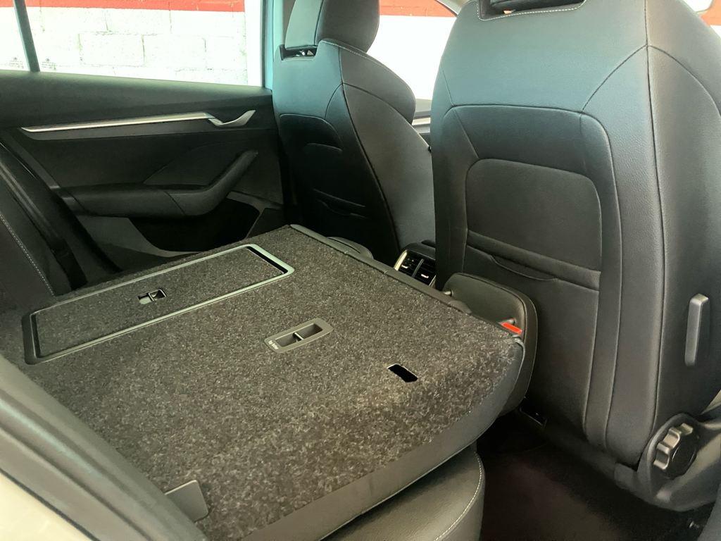 Skoda Octavia Combi 1.5 TSI m-HEV Plus DSG 110 kW (150 CV) - 17