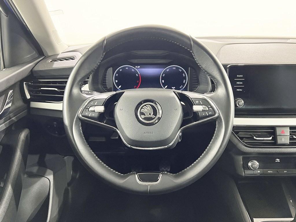 Skoda Kamiq 1.0 TSI Emotion 70 kW (95 CV) - 8