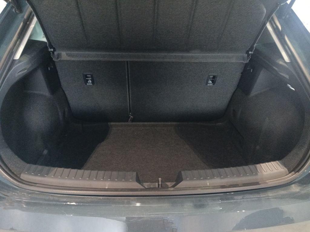 SEAT León 1.5 eTSI Style 25 Aniversario DSG 85 kW (116 CV) - 6