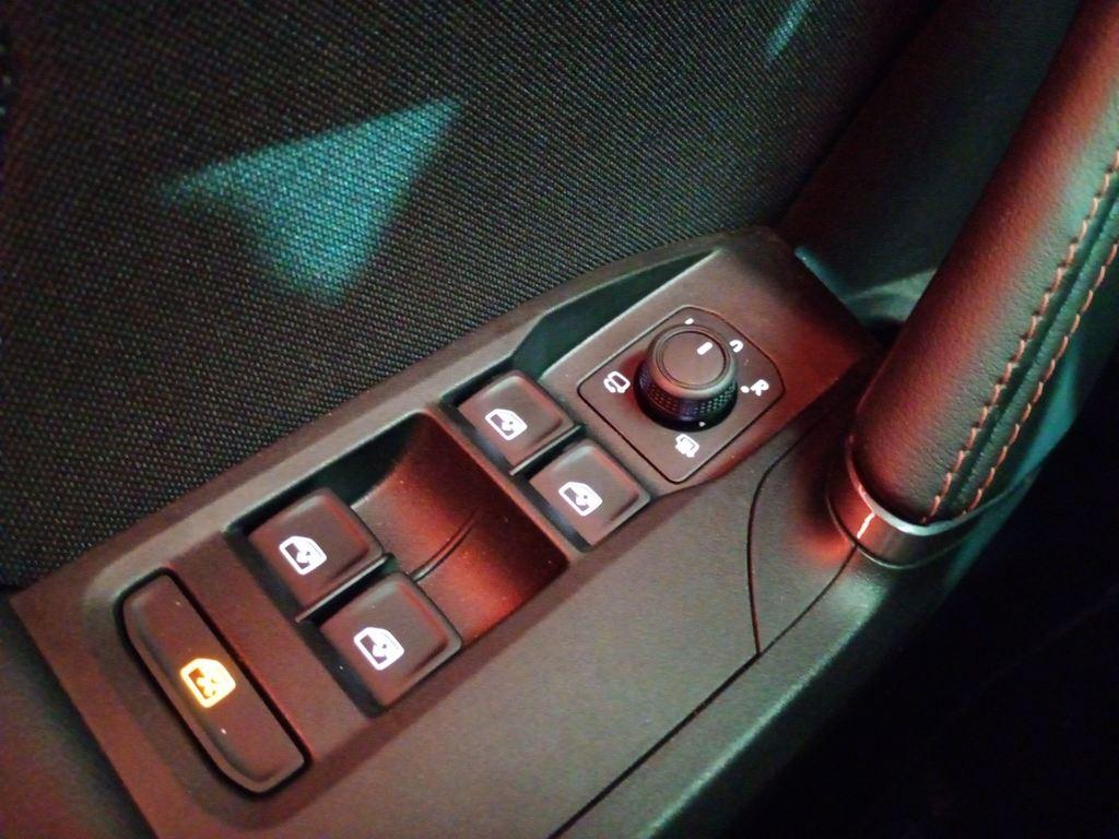 CUPRA Leon Sportstourer 1.5 eTSI DSG 110 kW (150 CV) - 12