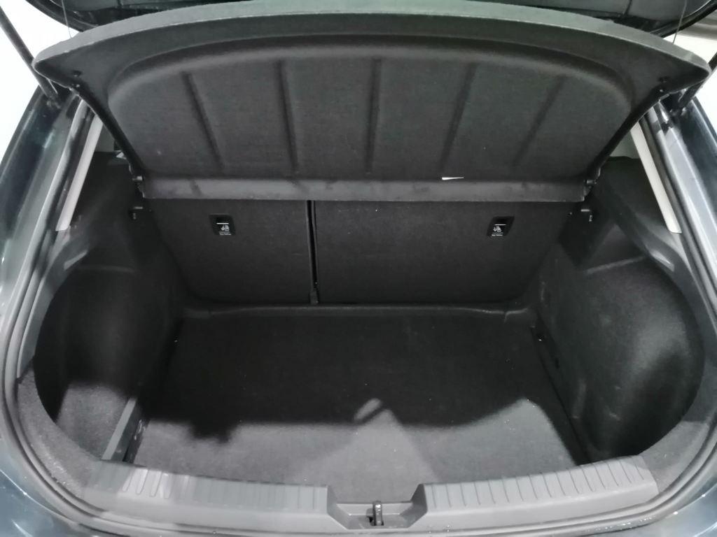 SEAT León 1.5 eTSI Style XS DSG 85 kW (116 CV) - 6