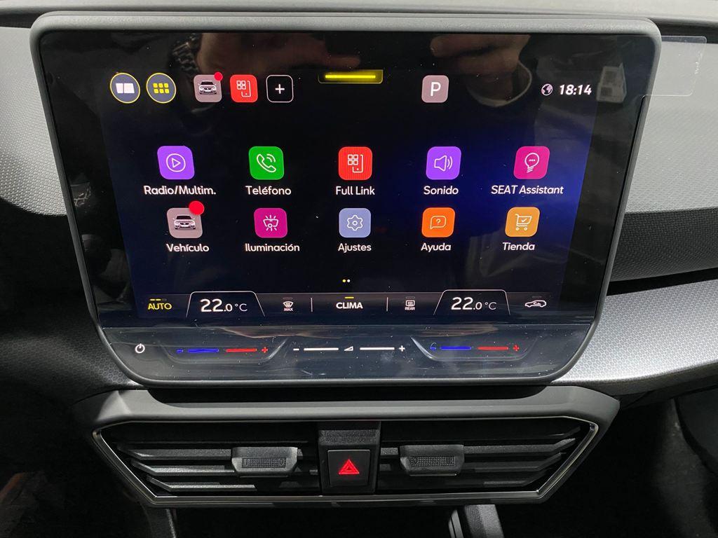 SEAT León 1.5 eTSI Style XS DSG 85 kW (116 CV) - 9