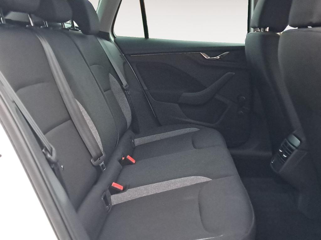 Skoda Kamiq 1.0 TSI Active 81 kW (110 CV) - 5