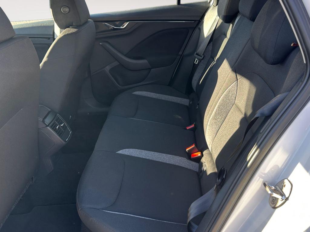 Skoda Kamiq 1.0 TSI Active 70 kW (95 CV) - 5