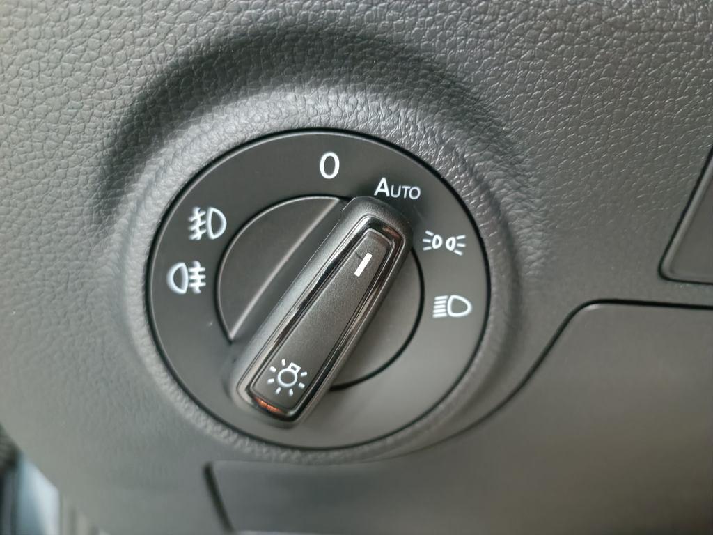 SEAT Ibiza 1.0 MPI Style Salta 59 kW (80 CV) - 9