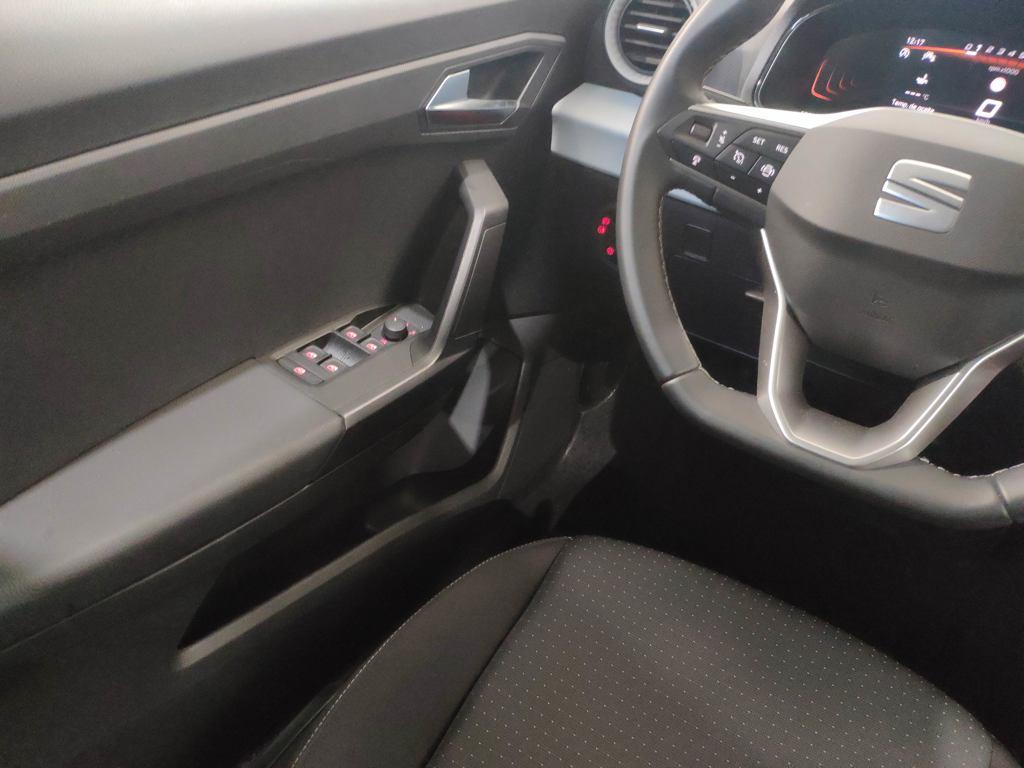 SEAT Arona 1.0 TSI Style XM 85 kW (115 CV) - 17