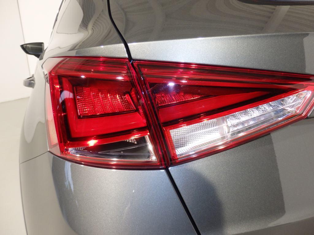 SEAT Arona 1.0 TSI Xperience XL 81 kW (110 CV) - 8