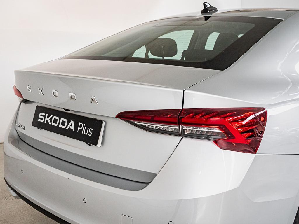 Skoda Octavia 2.0 TDI Selection 85 kW (115 CV) - 9