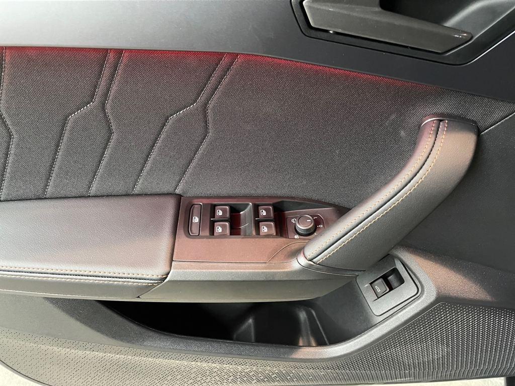 CUPRA Leon Sportstourer 1.5 eTSI DSG 110 kW (150 CV) - 8