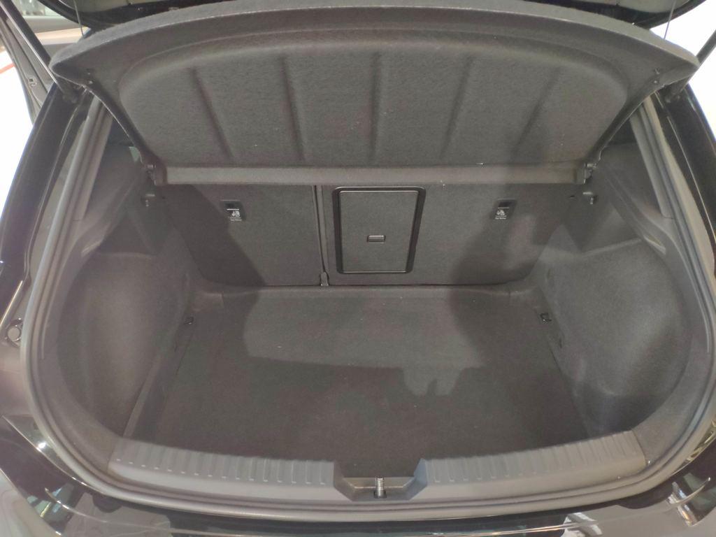 SEAT León 1.0 eTSI S&S FR 25 Aniversario DSG 81 kW (110 CV) - 6