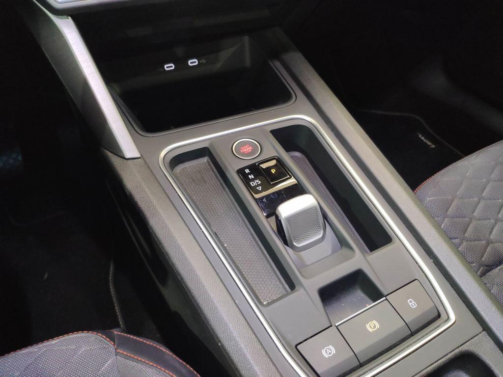 SEAT León 1.0 eTSI S&S FR 25 Aniversario DSG 81 kW (110 CV) - 12