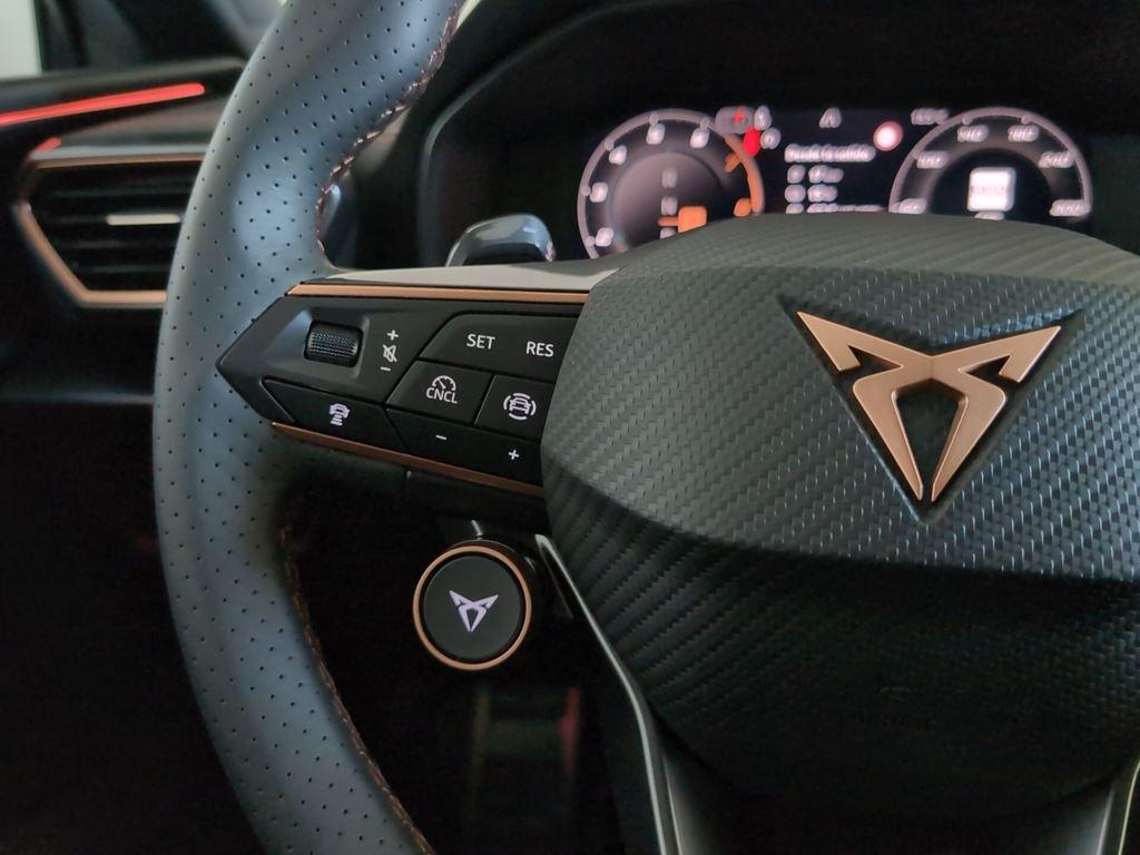 CUPRA León 1.5 TSI e-Hybrid 150 kW (204 CV) DSG - 17