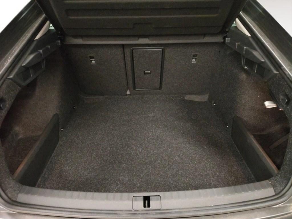 Skoda Octavia 1.5 TSI m-HEV Design DSG 85 kW (116 CV) - 6