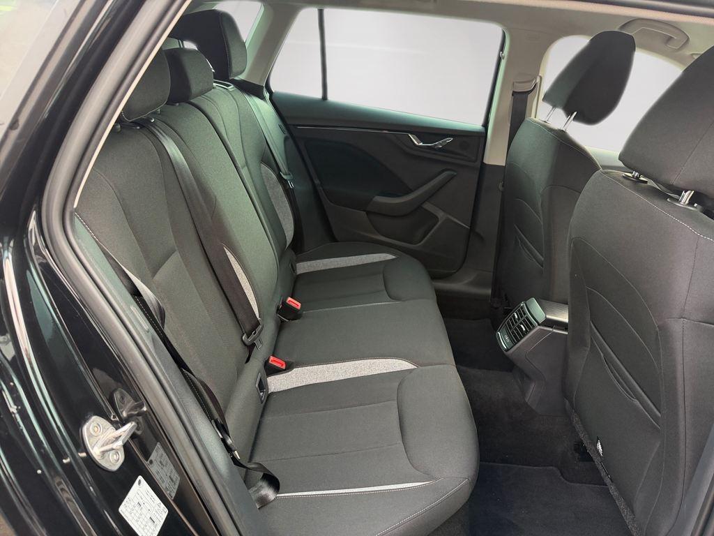 Skoda Kamiq 1.0 TSI Selection DSG 85 kW (115 CV) - 5