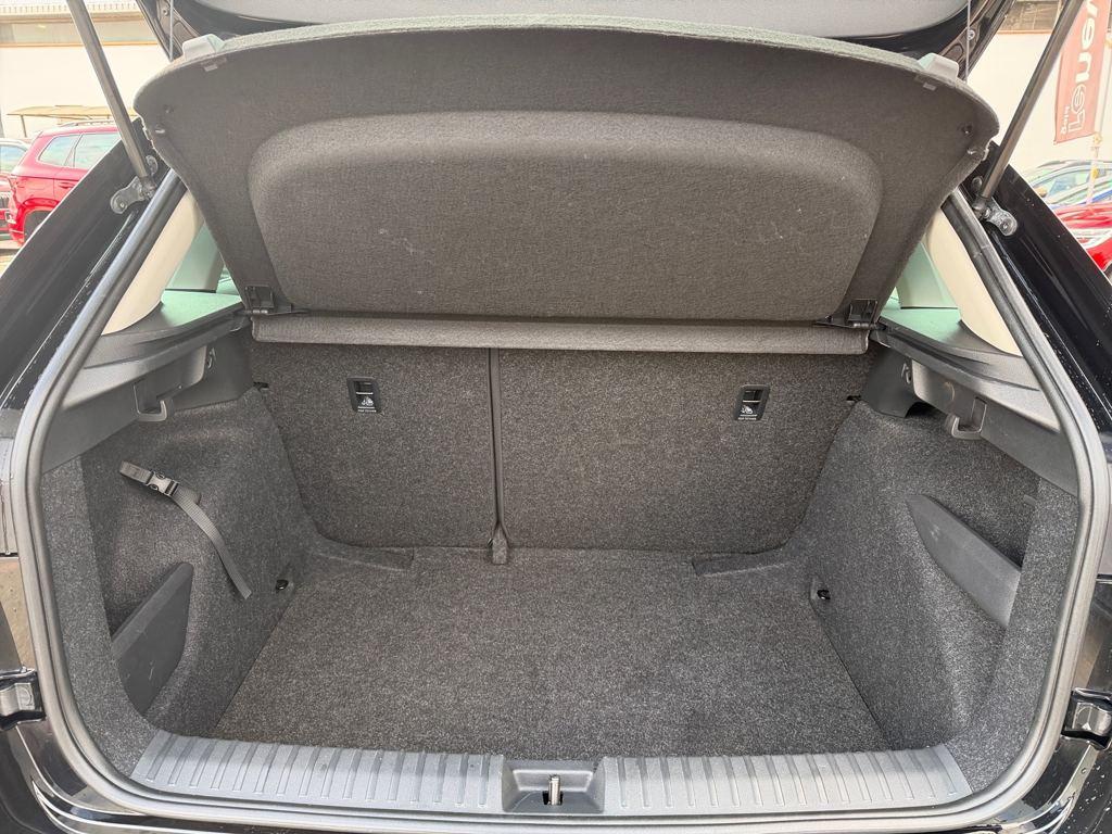 Skoda Kamiq 1.0 TSI Selection DSG 85 kW (115 CV) - 6