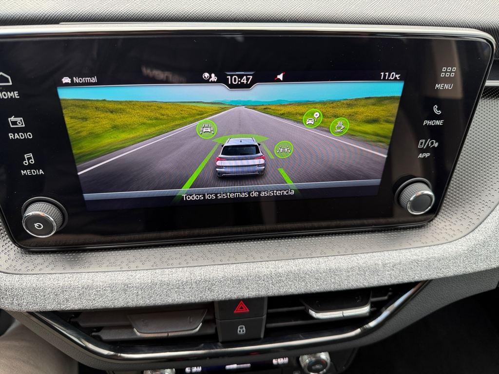 Skoda Kamiq 1.0 TSI Selection DSG 85 kW (115 CV) - 10